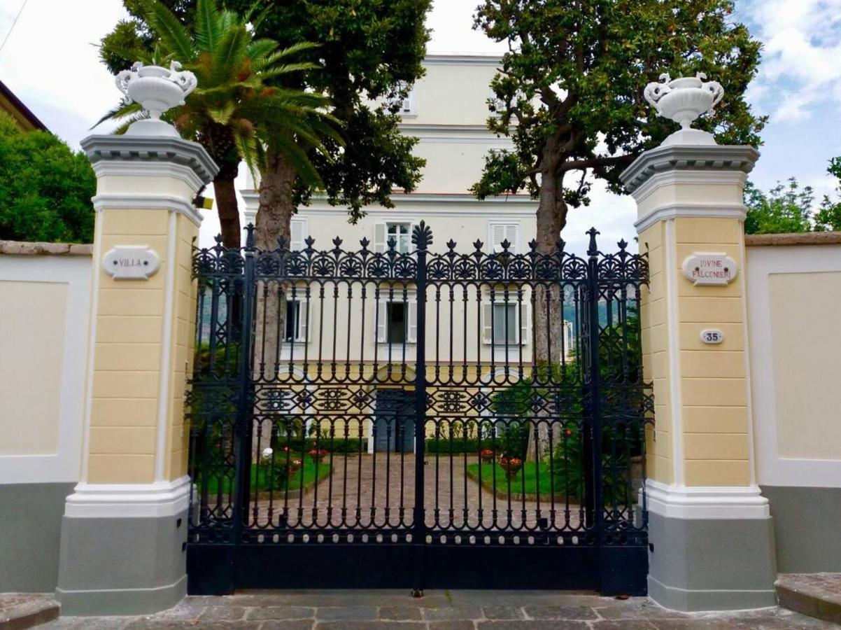 Villa Falconieri Sorrento Suite Сант'Анджелло Экстерьер фото