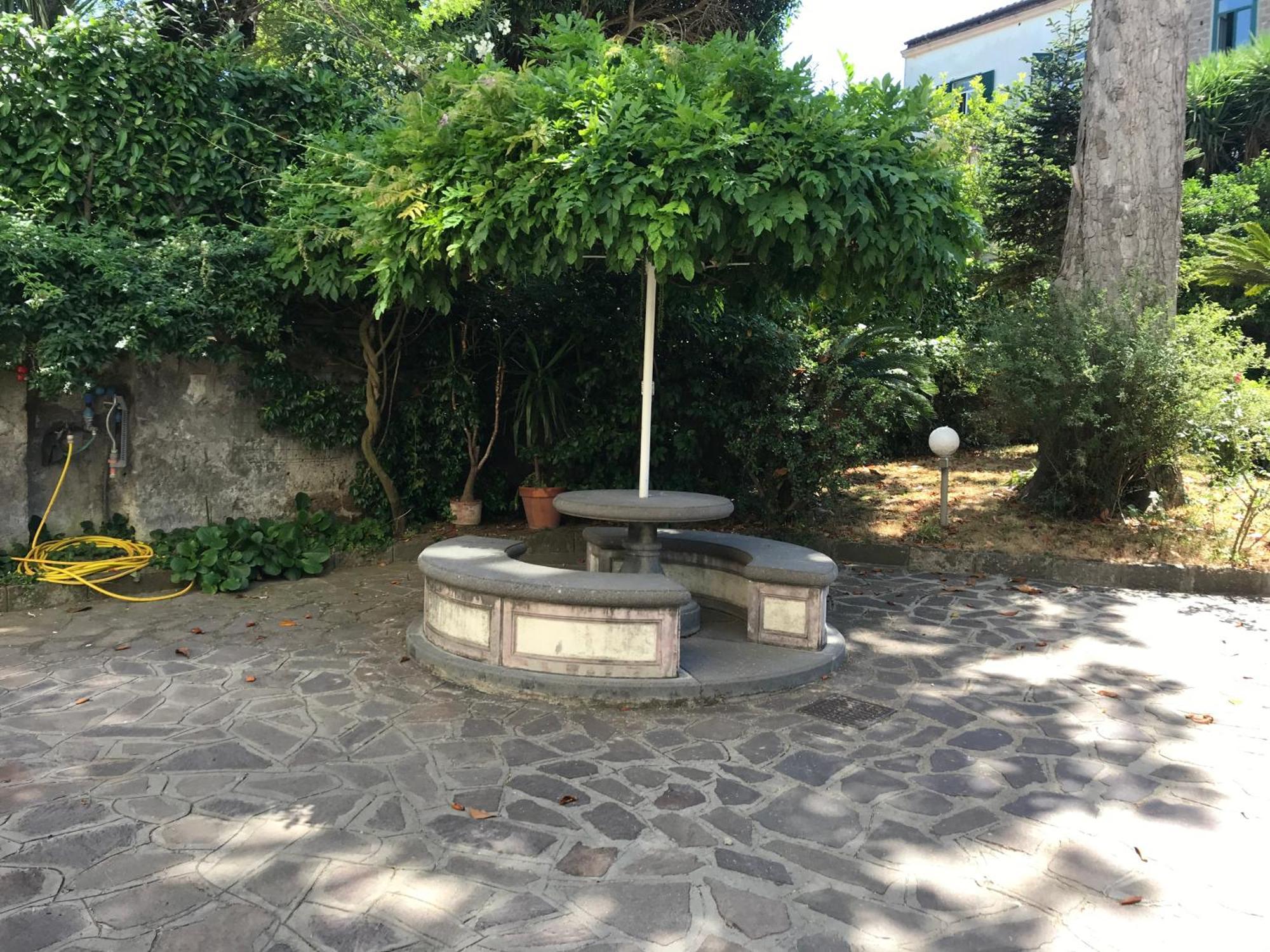 Villa Falconieri Sorrento Suite Сант'Анджелло Экстерьер фото